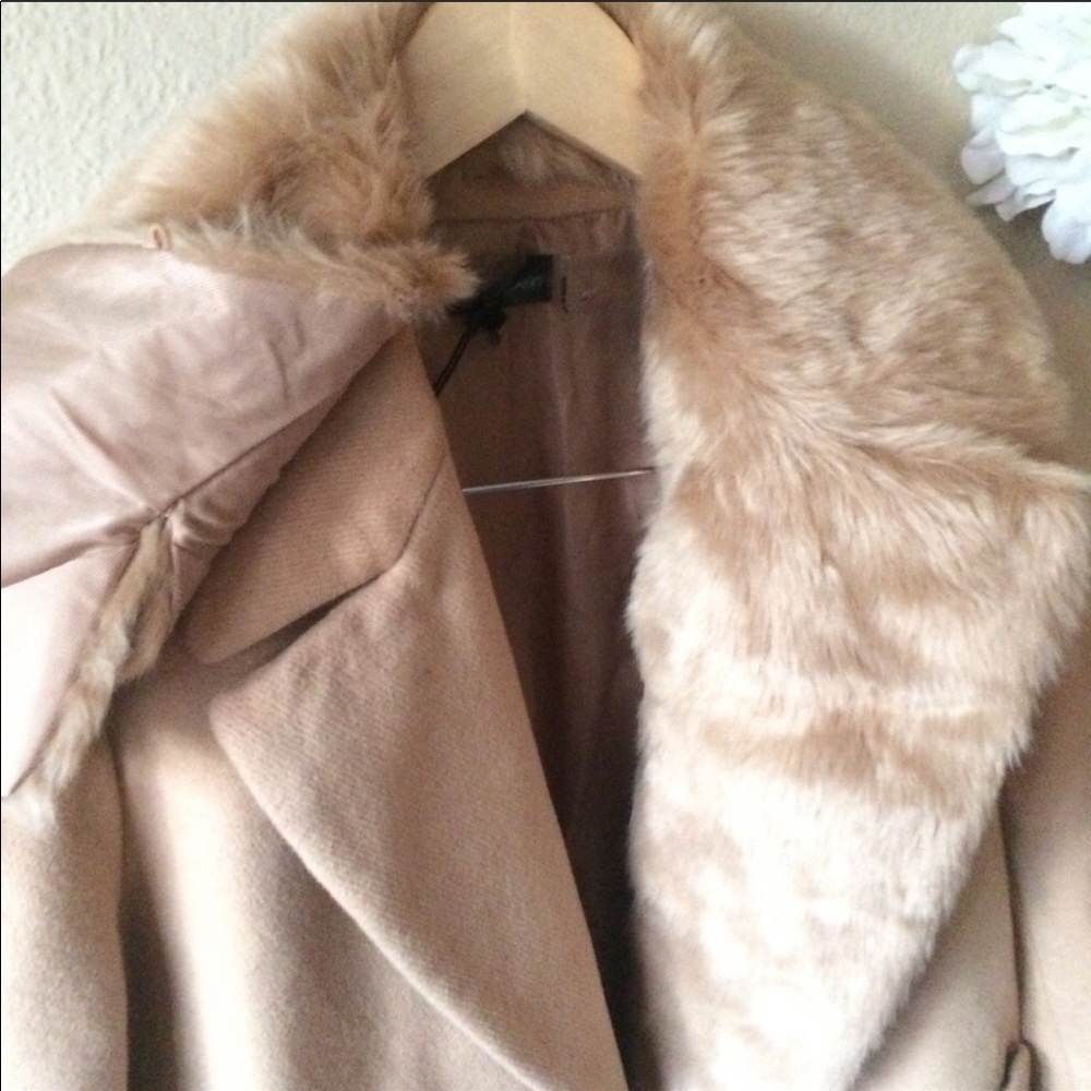 Faux Fur Collar Wool Jacket - Picture 4 of 4